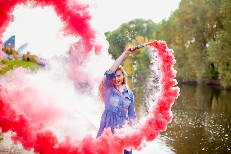 Цветной дым