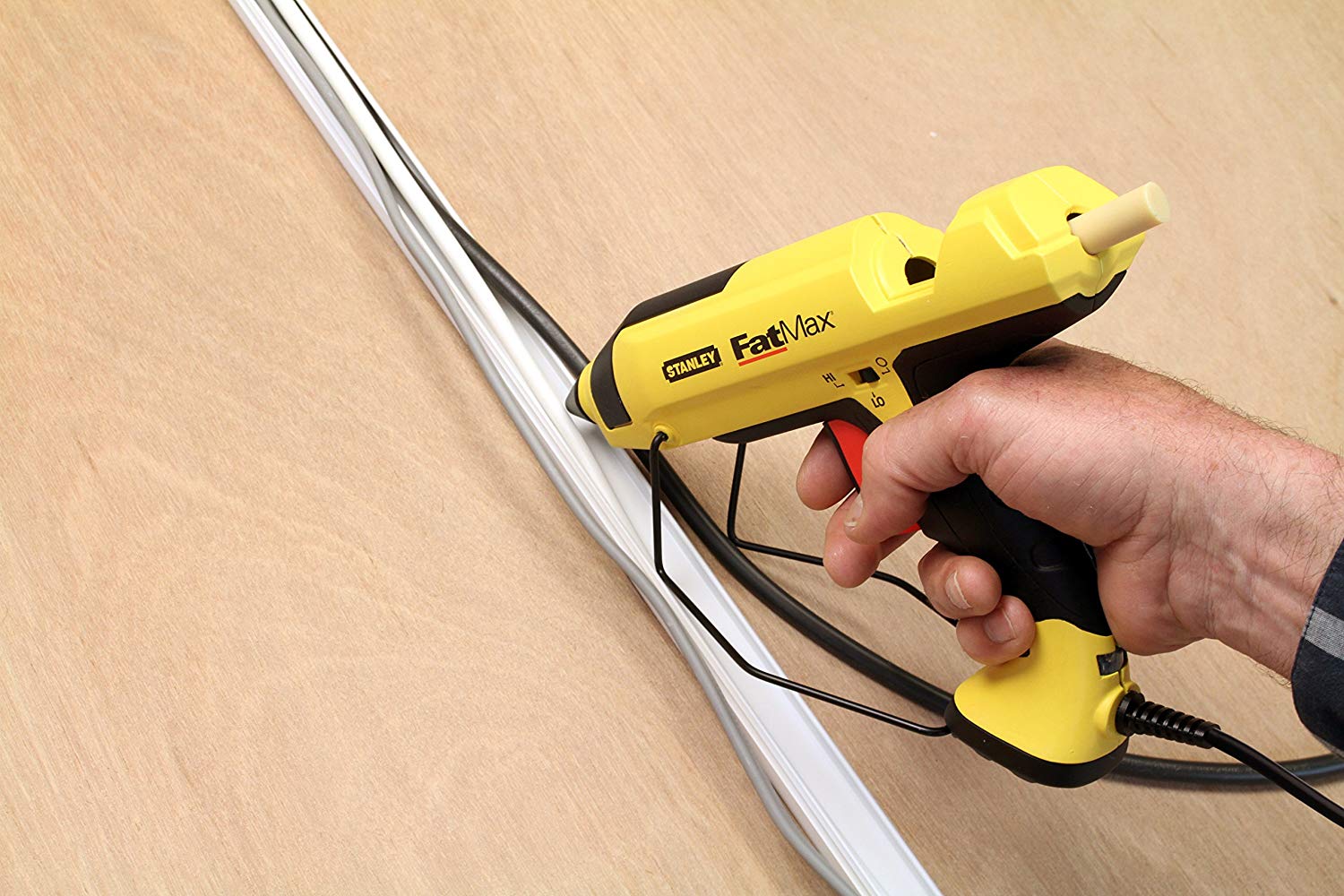 Клеевой пистолет