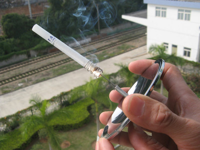 Солнечная зажигалка