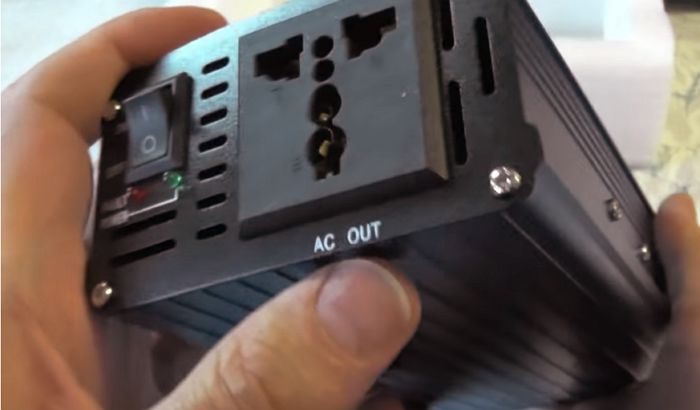 Преобразователь напряжения